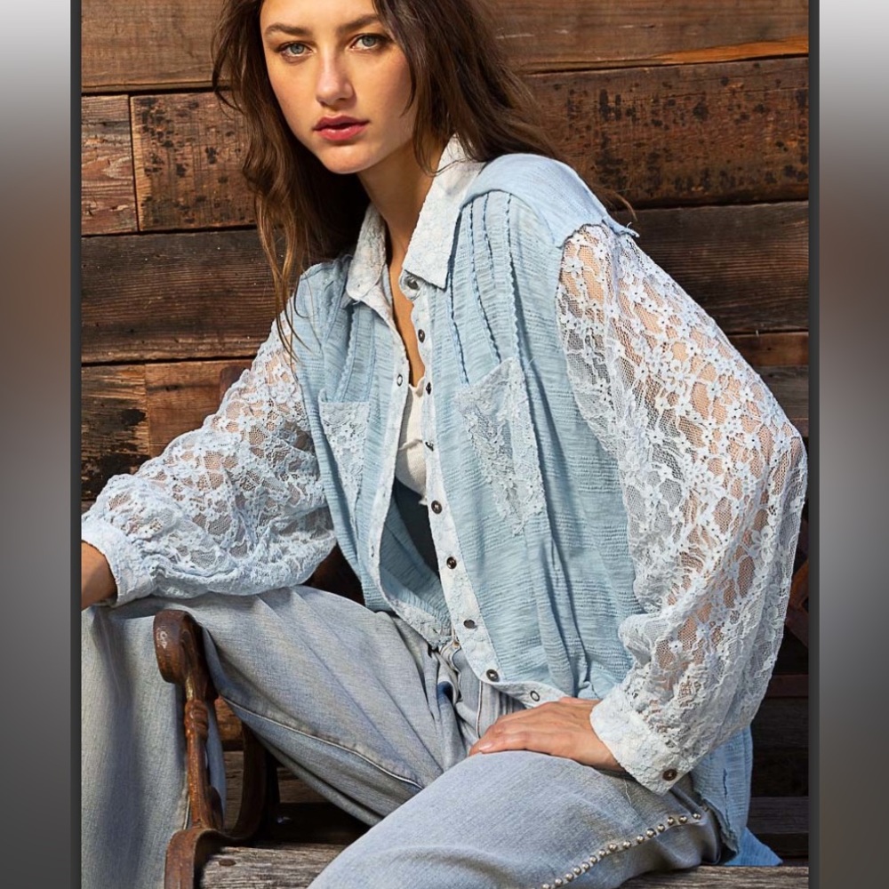 POL Light Blue Lace Sleeve Button-Front Blouse
